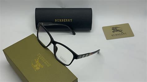 Футляры для очков Burberry — купить недорого, цены — 992 